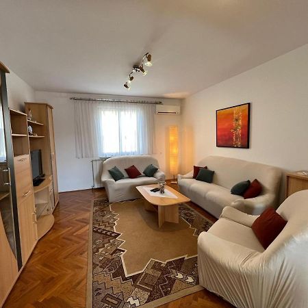 פורץ Apartman Bruna 1 מראה חיצוני תמונה