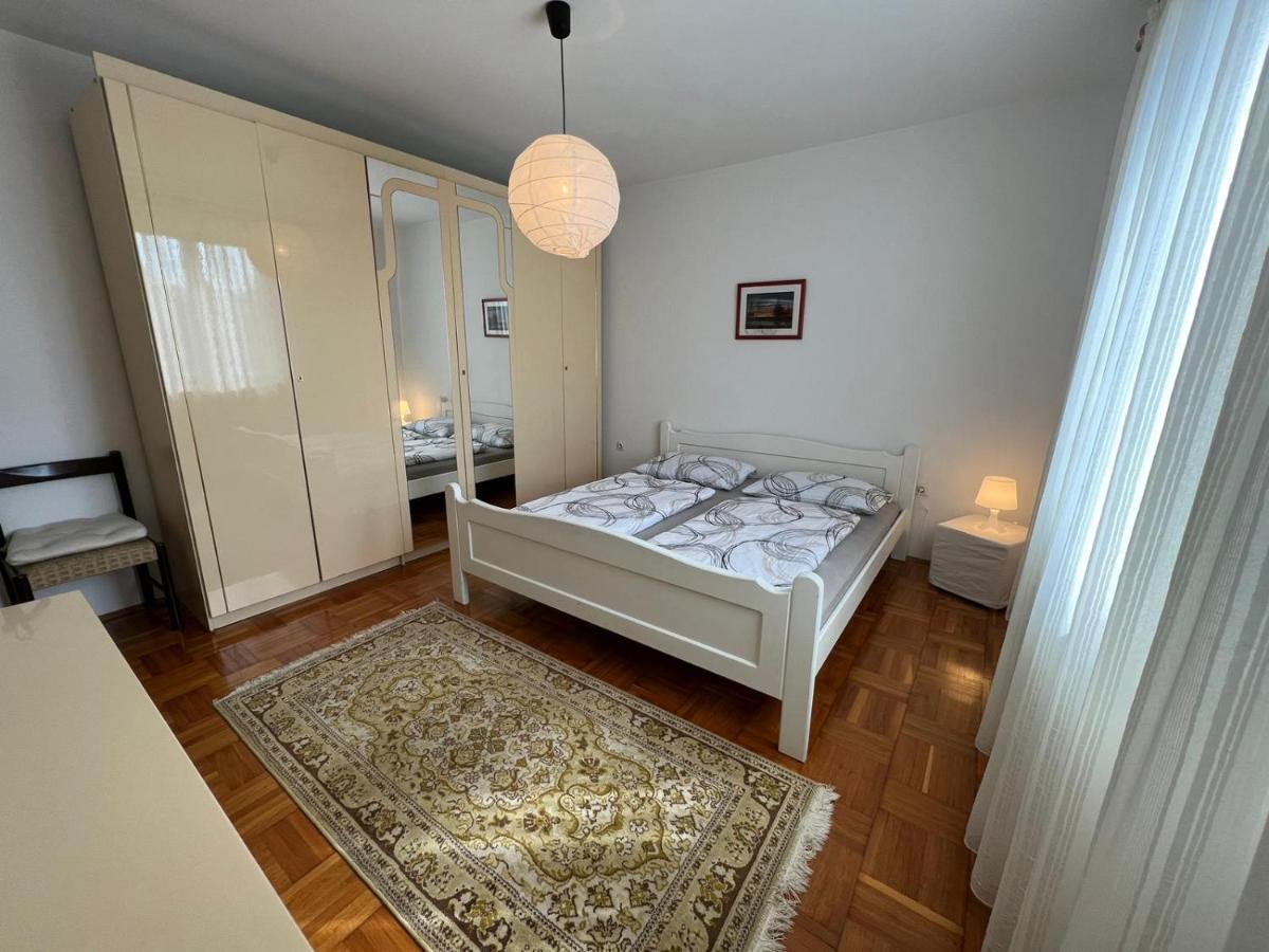 פורץ Apartman Bruna 1 מראה חיצוני תמונה