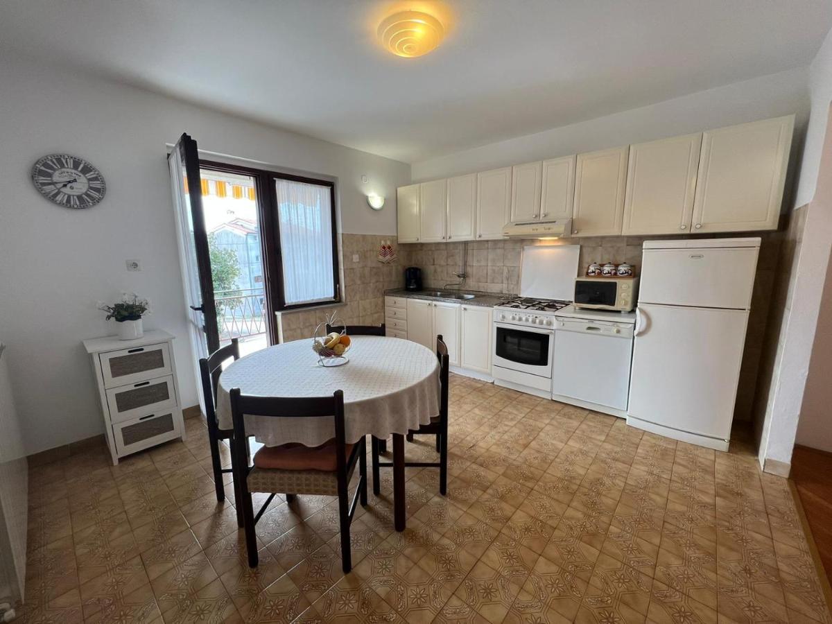 פורץ Apartman Bruna 1 מראה חיצוני תמונה